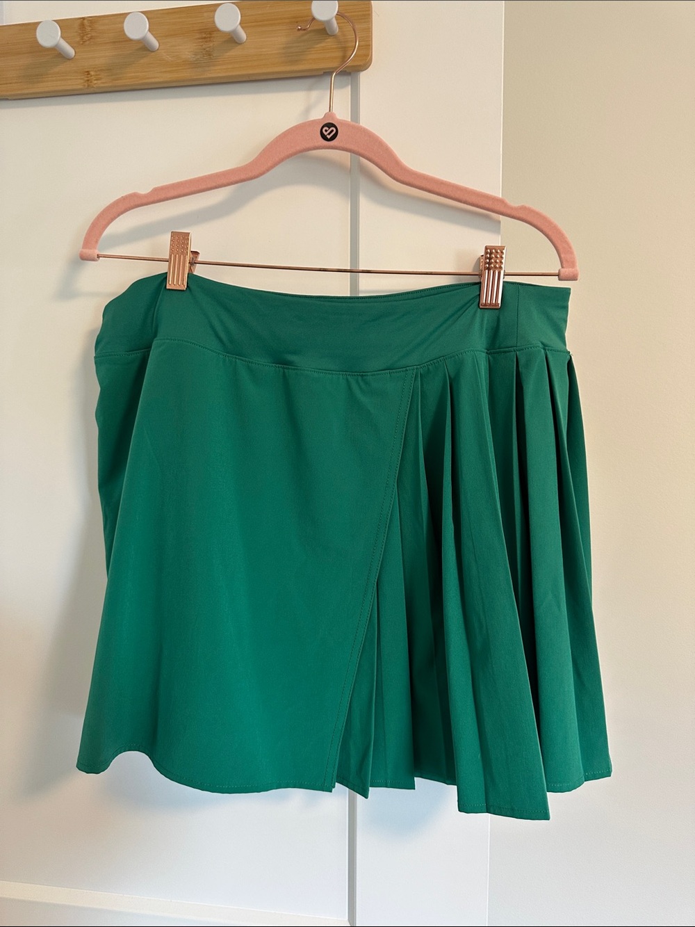 Lole Women's Emerald Green Pleated Skater Skirt